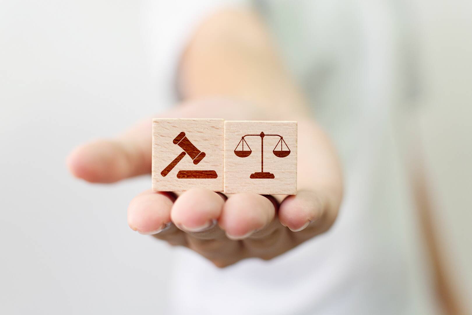 Proven Slip And Fall Attorney in Garden City NY for Premises Liability Cases